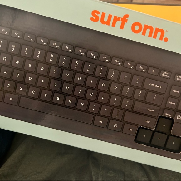 Surf onn. Wireless Keyboard& Mouse| 104 Low Profile Keys| Nano USB Receiver| NIB - Picture 4 of 8